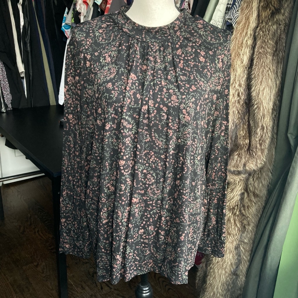 Women's Blouse,Black and Pink Floral,Size L